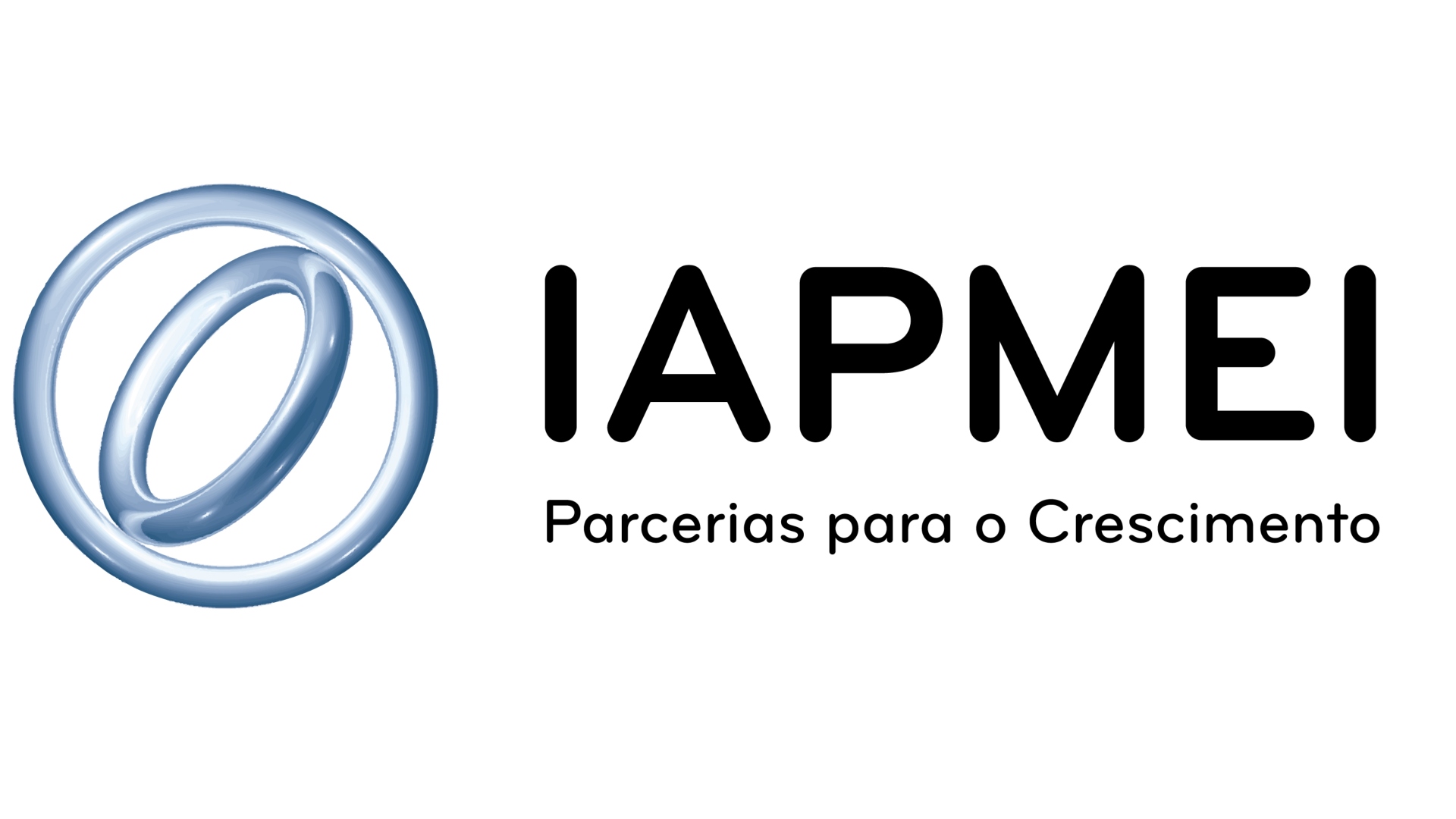 O logotipo do IAPMEI o que é apresenta um design elegante com dois anéis metálicos entrelaçados à esquerda. À direita, "IAPMEI" está em letras pretas em negrito, complementado por "Parcerias para o Crescimento" abaixo dele em uma fonte menor. O fundo branco nítido realça seu apelo moderno. - Efacont