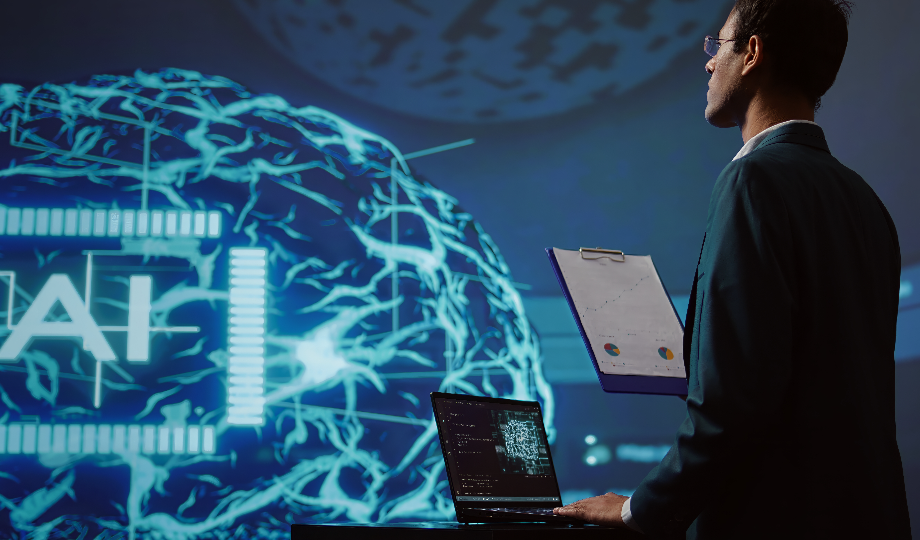 Um homem de terno segura uma prancheta e fica ao lado de um laptop, de frente para uma tela digital com um cérebro brilhante e "IA", evocando pesquisas avançadas de inteligência artificial e destacando a transformação digital em Portugal em um cenário futurista e de alta tecnologia. - Efacont